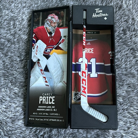 Tim Hortons NHL PA alumni carry goalie stick - Picture 2 of 2